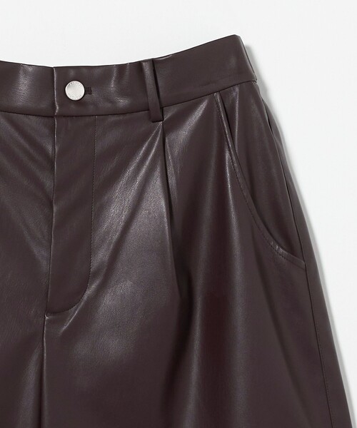 AEWEN MATOPH（イウエン マトフ）の「＜AEWEN MATOPH＞レザーライク ハーフパンツ（その他パンツ・レディース・ダークブラウン/ブラック・36/38）」の12枚目の写真
