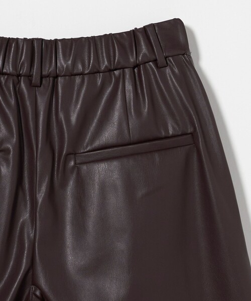 AEWEN MATOPH（イウエン マトフ）の「＜AEWEN MATOPH＞レザーライク ハーフパンツ（その他パンツ・レディース・ダークブラウン/ブラック・36/38）」の14枚目の写真