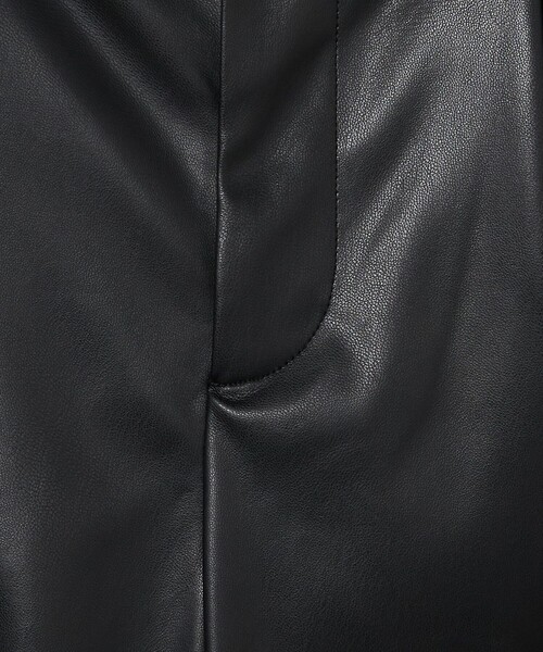 AEWEN MATOPH（イウエン マトフ）の「＜AEWEN MATOPH＞レザーライク ハーフパンツ（その他パンツ・レディース・ダークブラウン/ブラック・36/38）」の22枚目の写真