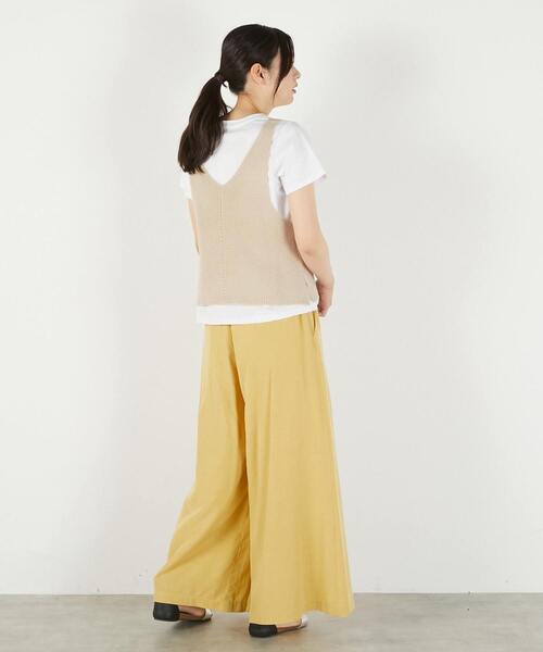 MELROSE claire(メルローズ クレール)の「【テンセルリネンセンタータックフレアパンツ】(その他パンツ・レディース・ネイビー/グレー/イエロー・2/3)」の4枚目の写真