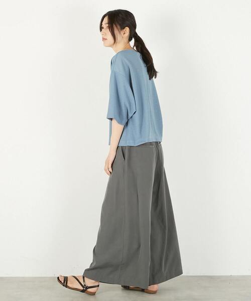 MELROSE claire(メルローズ クレール)の「【テンセルリネンセンタータックフレアパンツ】(その他パンツ・レディース・ネイビー/グレー/イエロー・2/3)」の17枚目の写真