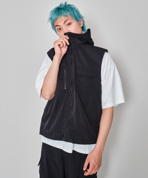 WEGO(ウィゴー)の「WEGO/フードナイロンベスト(ベスト・メンズ・ブラック・MEDIUM/LARGE)」の10枚目の写真