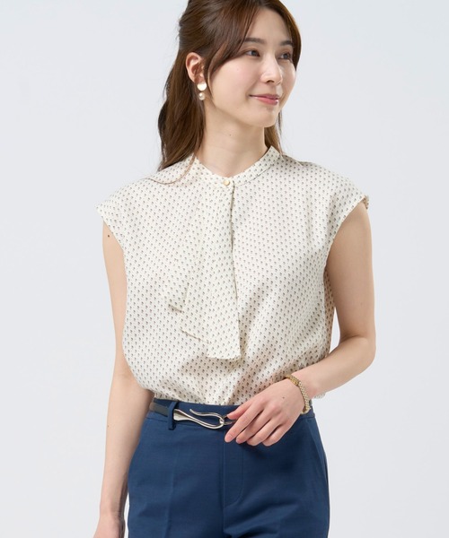 TOKYO SHIRTS（トウキョウシャツ）の「ジョーゼットラッフルブラウス フレンチ袖（シャツ/ブラウス・レディース・ホワイト/ネイビー・M/L）」の2枚目の写真