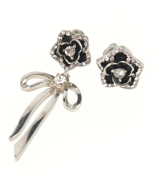 ANAP(アナップ)の「ラインリボン ローズ ピアス(ピアス(両耳用)・レディース・シルバー・FREE)」の2枚目の写真