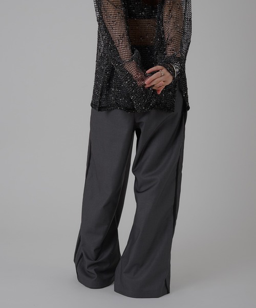 MUHET(ミュエータ)の「double line easy pants / ラインイージーパンツ(スラックス・レディース・チャコールグレー/ベージュ・MEDIUM/LARGE/SMALL)」の14枚目の写真