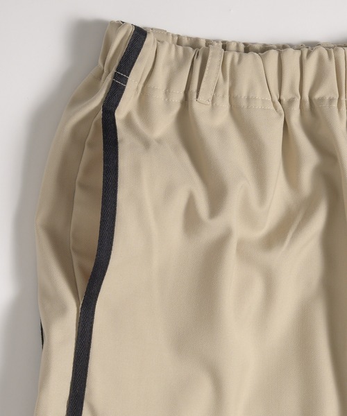 MUHET(ミュエータ)の「double line easy pants / ラインイージーパンツ(スラックス・レディース・チャコールグレー/ベージュ・MEDIUM/LARGE/SMALL)」の18枚目の写真