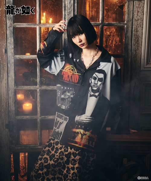glamb（グラム）の「Cabaret Master Majima Shirt / キャバレーマスターマジマシャツ（シャツ/ブラウス・メンズ・ブラック/マルチ・M/L/XL）」の5枚目の写真
