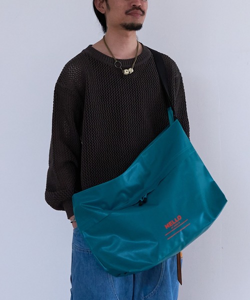 1/2 HALF(ニブンノイチハーフ)の「1/2HALF TARPOLIN MESSENGER Lsize(メッセンジャーバッグ・メンズ・イエロー/オレンジ/レッド/ホワイト/ブルー/ブラック/エメラルド/オリーブ・FREE)」の5枚目の写真