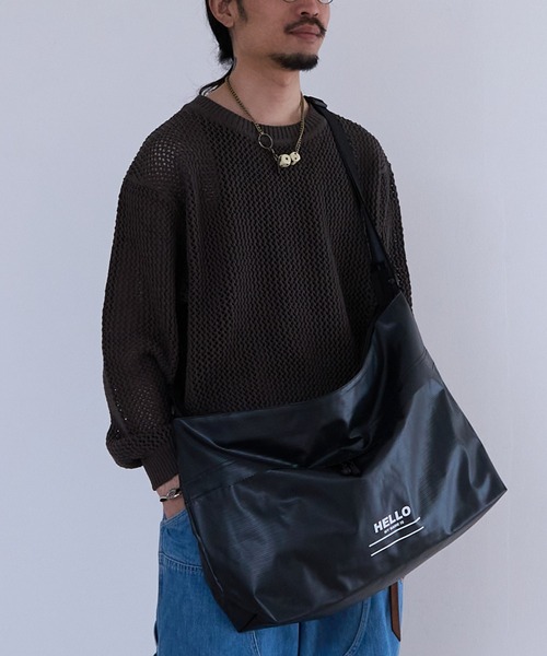 1/2 HALF(ニブンノイチハーフ)の「1/2HALF TARPOLIN MESSENGER Lsize(メッセンジャーバッグ・メンズ・イエロー/オレンジ/レッド/ホワイト/ブルー/ブラック/エメラルド/オリーブ・FREE)」の3枚目の写真