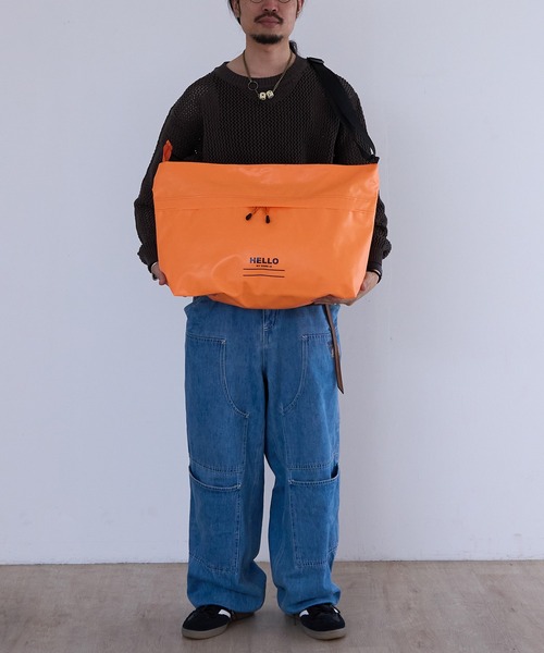 1/2 HALF(ニブンノイチハーフ)の「1/2HALF TARPOLIN MESSENGER Lsize(メッセンジャーバッグ・メンズ・イエロー/オレンジ/レッド/ホワイト/ブルー/ブラック/エメラルド/オリーブ・FREE)」の13枚目の写真