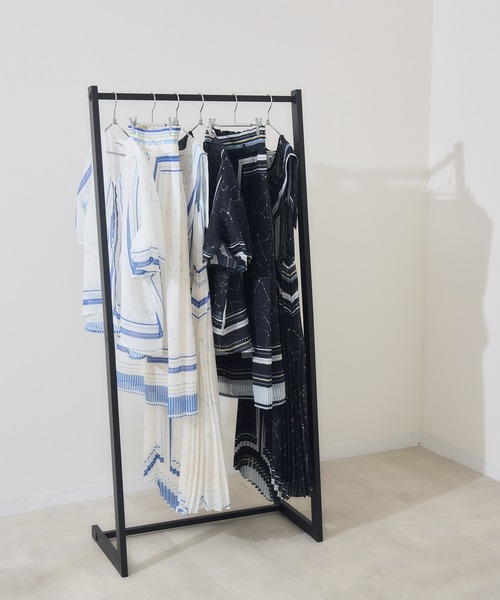 KATHARINE ROSS（キャサリンロス）の「【KATHARINE ROSS】キャサリンロススタープリントワンピース（ワンピース・レディース・ブラック/アイボリー・MEDIUM）」の5枚目の写真