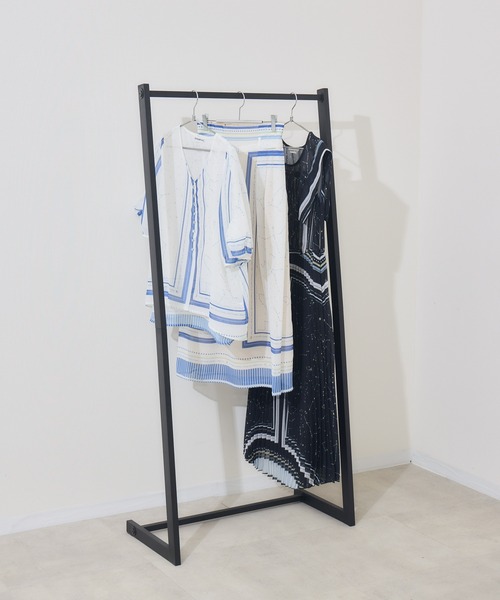 KATHARINE ROSS（キャサリンロス）の「【KATHARINE ROSS】キャサリンロススタープリントワンピース（ワンピース・レディース・ブラック/アイボリー・MEDIUM）」の4枚目の写真