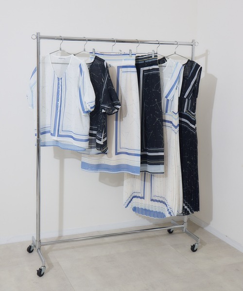 KATHARINE ROSS（キャサリンロス）の「【KATHARINE ROSS】キャサリンロススタープリントワンピース（ワンピース・レディース・ブラック/アイボリー・MEDIUM）」の3枚目の写真