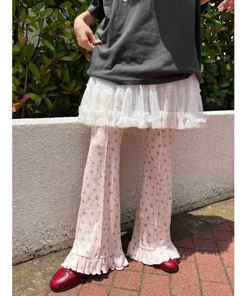 【THEAIRTOWN】リボンフリルブーツカットパンツ レース】スリットリボンパンツ（その他パンツ）｜Y2K SYNAPSE