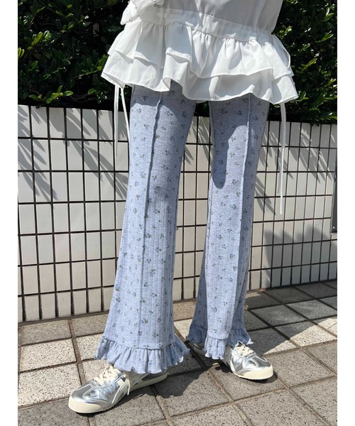 WC(ダブル シー)の「《2025新作》リトルフラワーフリルフレアパンツ(その他パンツ・レディース・ピンク/グレー/アイボリー・FREE)」の18枚目の写真