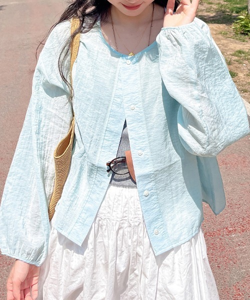 ReRe(リリ)の「ノーカラー長袖ブラウス(シャツ/ブラウス・レディース・ライトブルー/オフホワイト/セージグリーン/ライトイエロー・MEDIUM)」の14枚目の写真