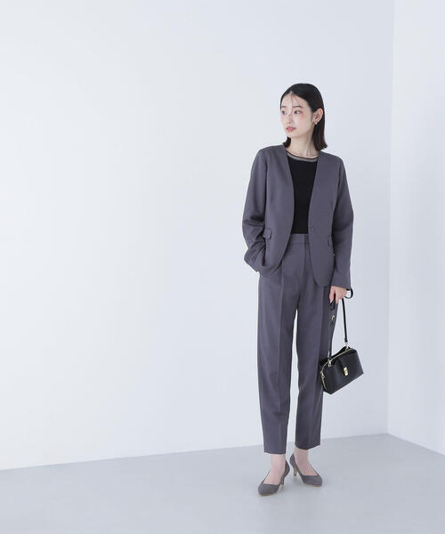 NATURAL BEAUTY BASIC（ナチュラルビューティーベーシック）の「◇パウダリーツイルセットアップシリーズ テーパードパンツ（スラックス・レディース・チャコールグレー/ダークブラウン・LARGE/MEDIUM/SMALL/X-SMALL）」の2枚目の写真