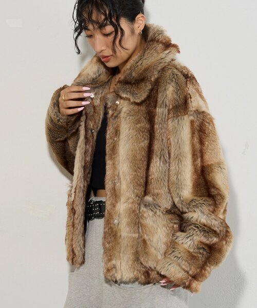 WHO'S WHO gallery（フーズフーギャラリー）の「【2サイズ展開】FAUX JACKET/ファージャケット（その他アウター・レディース・ブラウン/オフホワイト/ダークブラウン・LARGE/MEDIUM）」の7枚目の写真