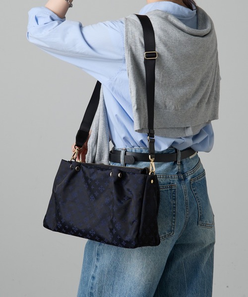 russet（ラシット）の「ナイロン三層2WAYミニトートバッグ（トートバッグ・レディース・ブラウン系その他/キナリ/ライトグレー/ブラック/ブラック×ブルー・FREE）」の3枚目の写真