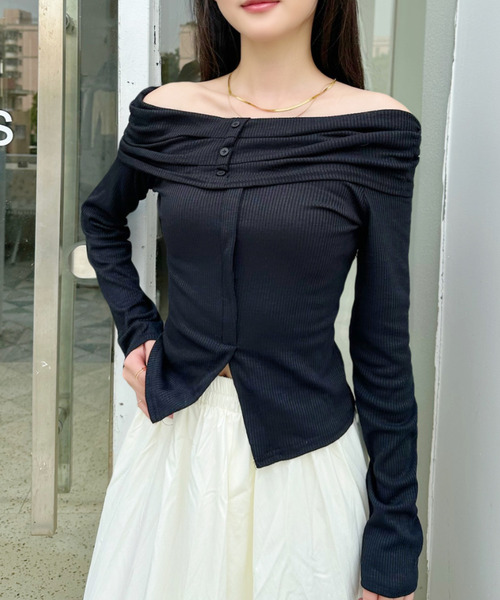 Ada.(エイダ)の「オフショル 長袖 ボタンデザイン トップス(Tシャツ/カットソー・レディース・ベージュ系その他/ホワイト/ブラック×ホワイト/ブラック・FREE)」の16枚目の写真