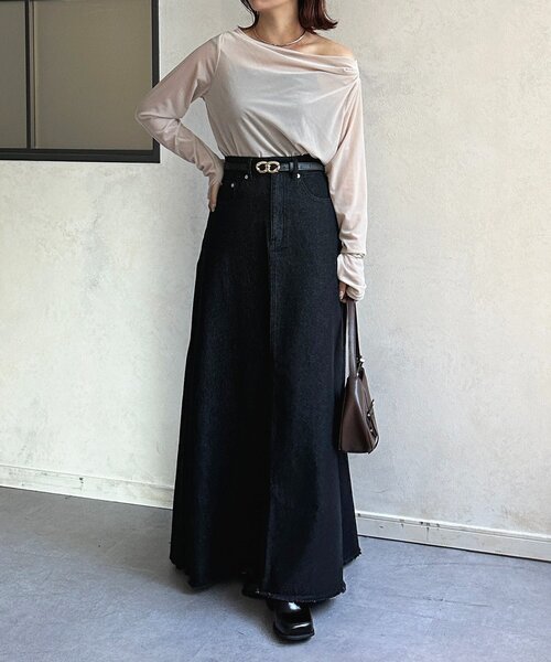 Thevon（ゼボン）の「サイドタックデニムスカート（スカート・レディース・ネイビー/ブラック・M）」の8枚目の写真