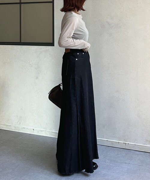 Thevon（ゼボン）の「サイドタックデニムスカート（スカート・レディース・ネイビー/ブラック・M）」の10枚目の写真
