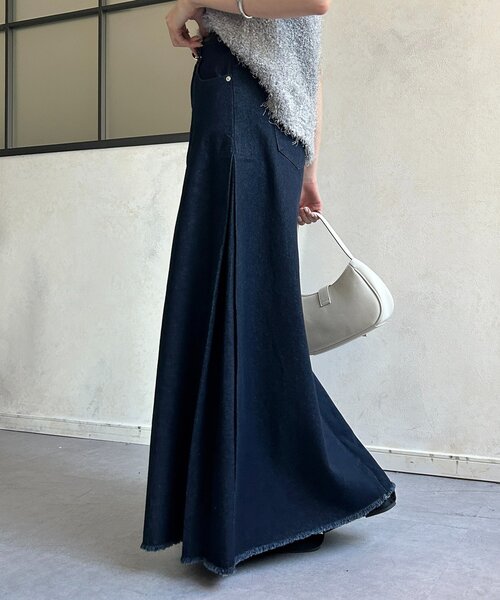 Thevon（ゼボン）の「サイドタックデニムスカート（スカート・レディース・ネイビー/ブラック・M）」の12枚目の写真