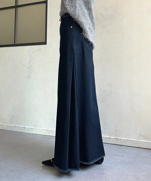Thevon（ゼボン）の「サイドタックデニムスカート（スカート・レディース・ネイビー/ブラック・M）」の13枚目の写真