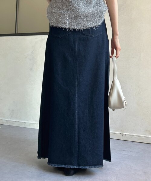 Thevon（ゼボン）の「サイドタックデニムスカート（スカート・レディース・ネイビー/ブラック・M）」の14枚目の写真
