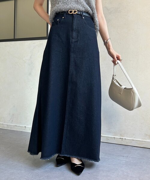 Thevon（ゼボン）の「サイドタックデニムスカート（スカート・レディース・ネイビー/ブラック・M）」の15枚目の写真