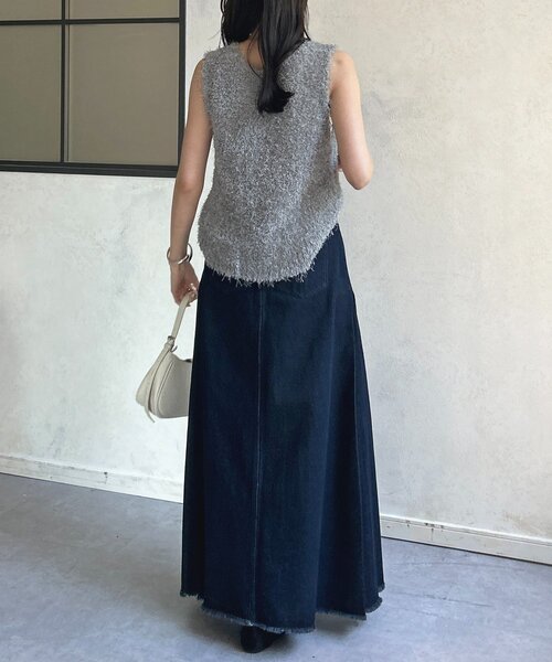 Thevon（ゼボン）の「サイドタックデニムスカート（スカート・レディース・ネイビー/ブラック・M）」の17枚目の写真