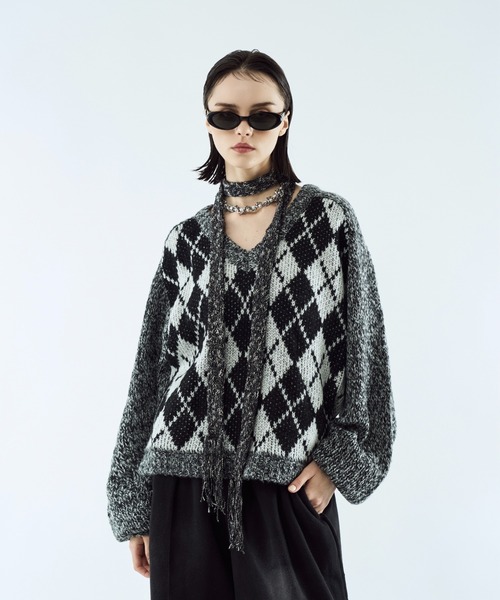 seyto（セイト）の「Argyle melange V-neck knit / アーガイルメランジVネックニット（ニット/セーター・メンズ・ブラック/イエロー・3/2）」の3枚目の写真