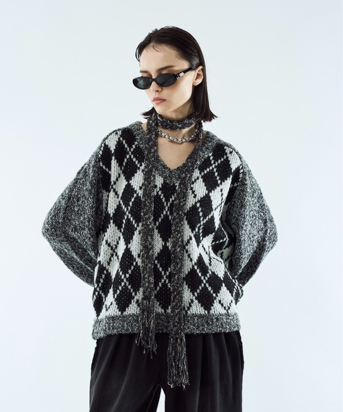 seyto（セイト）の「Argyle melange V-neck knit / アーガイルメランジVネックニット（ニット/セーター・メンズ・ブラック/イエロー・3/2）」の5枚目の写真