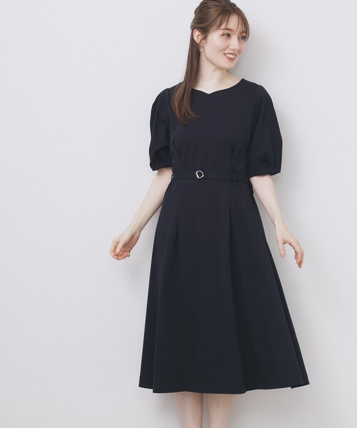 index（インデックス）の「ハートネックパフワンピース【洗濯機洗い可/UVケア/接触冷感】（ワンピース・レディース・ブラック/ブルー/ネイビー系5/チャコールグレー・42/40/38/36）」の4枚目の写真