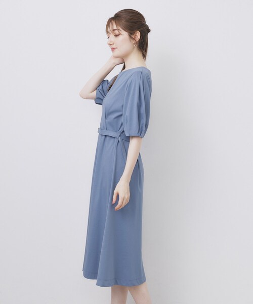 index（インデックス）の「ハートネックパフワンピース【洗濯機洗い可/UVケア/接触冷感】（ワンピース・レディース・ブラック/ブルー/ネイビー系5/チャコールグレー・42/40/38/36）」の14枚目の写真