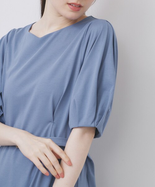 index（インデックス）の「ハートネックパフワンピース【洗濯機洗い可/UVケア/接触冷感】（ワンピース・レディース・ブラック/ブルー/ネイビー系5/チャコールグレー・42/40/38/36）」の17枚目の写真