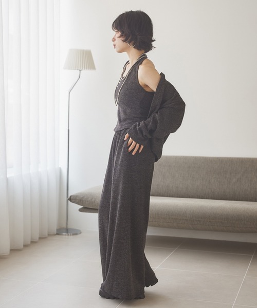 LAULEN(ローレン)の「halter neck relax 3set /ホルターネックリラックス3点セット(セットアップ・レディース・ベージュ/ブラック・FREE)」の3枚目の写真