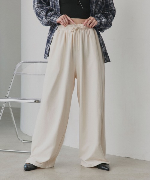 ad thie（アドティエ）の「スウェット イージー ワイドパンツ（スウェットパンツ・レディース・ブラック/杢グレー/オートミール/ブラウン/チャコール・LARGE/MEDIUM）」の8枚目の写真