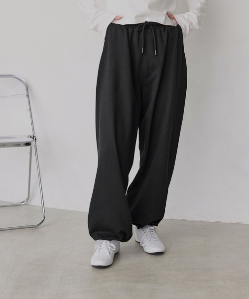 ad thie（アドティエ）の「スウェット イージー ワイドパンツ（スウェットパンツ・レディース・ブラック/杢グレー/オートミール/ブラウン/チャコール・LARGE/MEDIUM）」の15枚目の写真