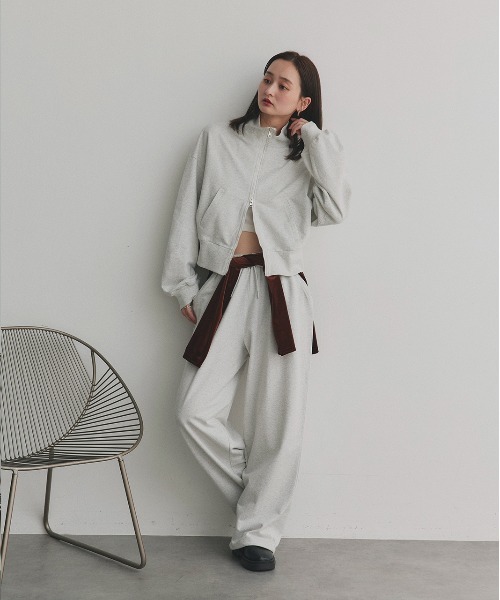 ad thie（アドティエ）の「スウェット イージー ワイドパンツ（スウェットパンツ・レディース・ブラック/杢グレー/オートミール/ブラウン/チャコール・LARGE/MEDIUM）」の11枚目の写真