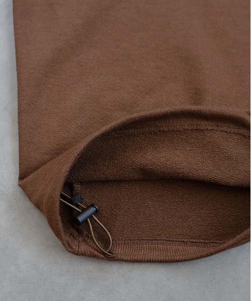 ad thie（アドティエ）の「スウェット イージー ワイドパンツ（スウェットパンツ・レディース・ブラック/杢グレー/オートミール/ブラウン/チャコール・LARGE/MEDIUM）」の15枚目の写真