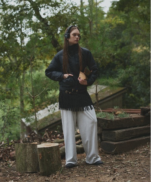 ad thie（アドティエ）の「スウェット イージー ワイドパンツ（スウェットパンツ・レディース・ブラック/杢グレー/オートミール/ブラウン/チャコール・LARGE/MEDIUM）」の9枚目の写真