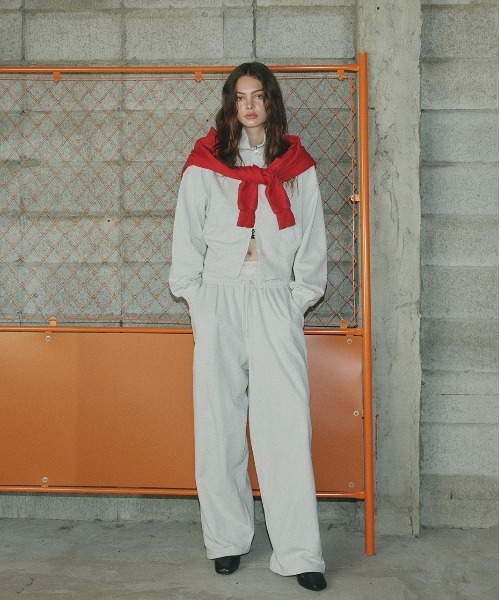 ad thie（アドティエ）の「スウェット イージー ワイドパンツ（スウェットパンツ・レディース・ブラック/杢グレー/オートミール/ブラウン/チャコール・LARGE/MEDIUM）」の16枚目の写真