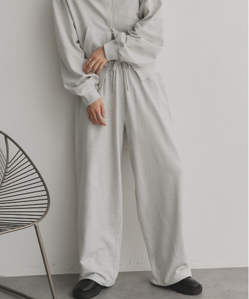 ad thie（アドティエ）の「スウェット イージー ワイドパンツ（スウェットパンツ・レディース・ブラック/杢グレー/オートミール/ブラウン/チャコール・LARGE/MEDIUM）」の22枚目の写真