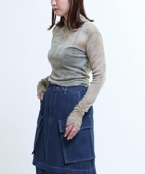 CONVERSE TOKYO(コンバーストウキョウ)の「TURTLE NECK SHEER TOP(Tシャツ/カットソー・レディース・ベージュ/ミント/ブラック・FREE)」の19枚目の写真