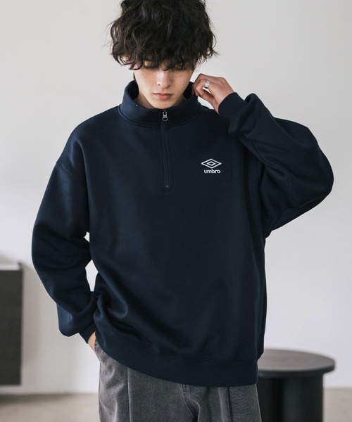 UMBRO(アンブロ)の「UMBRO アンブロ 別注コラボ オーバーサイズ裏起毛ワンポイントロゴ刺繍ハーフジッププルオーバースウェット(スウェット・メンズ・チャコール/ネイビー/杢グレー/ブラック・M/L/XL)」の13枚目の写真