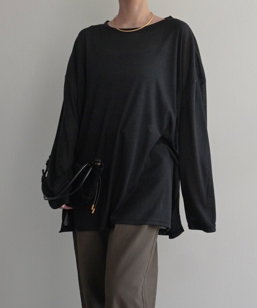 Rashik(ラシク)の「オーバーサイズシアートップス(Tシャツ/カットソー・レディース・ブラウン/ブルー/アイボリー/ブラック・FREE)」の1枚目の写真