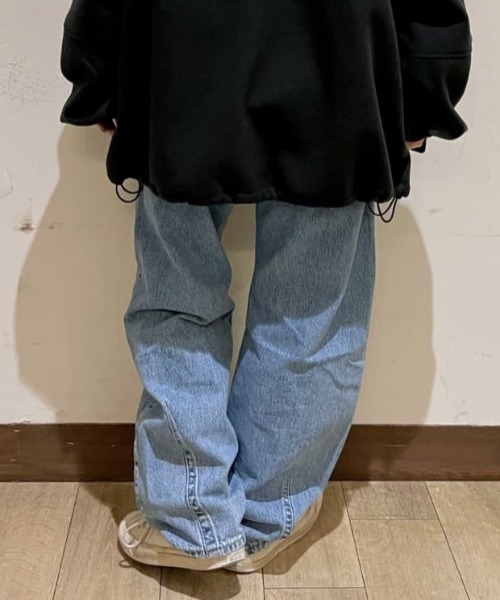 Levi's(リーバイス)の「Levi's 「CINCH」バレルジーンズ(デニムパンツ・レディース・ダークインディゴブルー・24inch/25inch/26inch/27inch)」の16枚目の写真