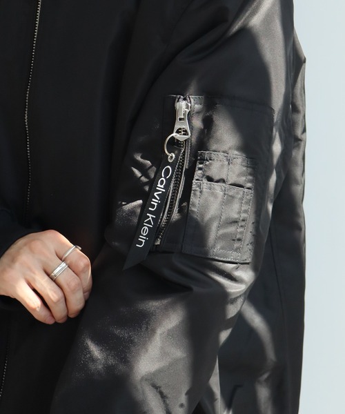 Calvin Klein(カルバン・クライン)の「【Calvin Klein/カルバンクライン】Flight Jacket MA-1/フライトジャケットMA-1(MA-1・メンズ・ブラック・M/L/S/XL)」の7枚目の写真