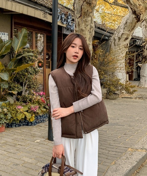 セール】コーデュロイ ノーカラー エコダウンベスト（ダウンベスト